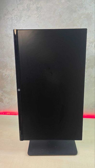 Монітор 24 дюйма безрамковий.