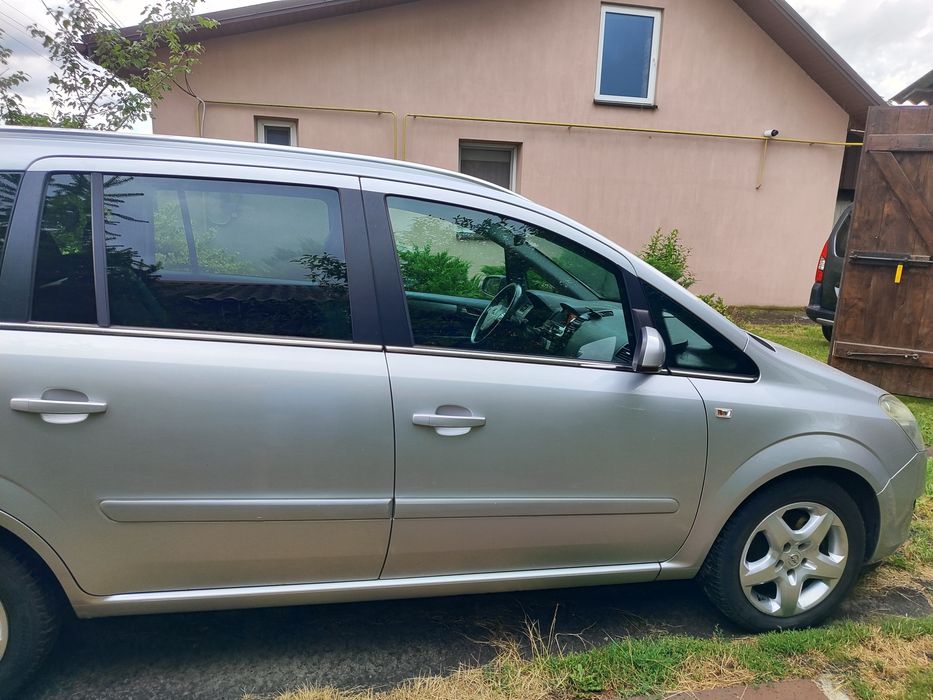 1.7d 125коней КАПСУЛА zafira 7 місць