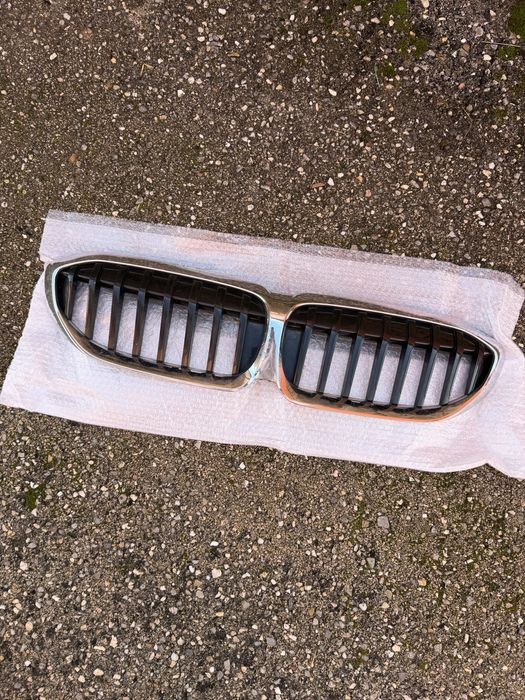 Grelha original BMW série 3 G20