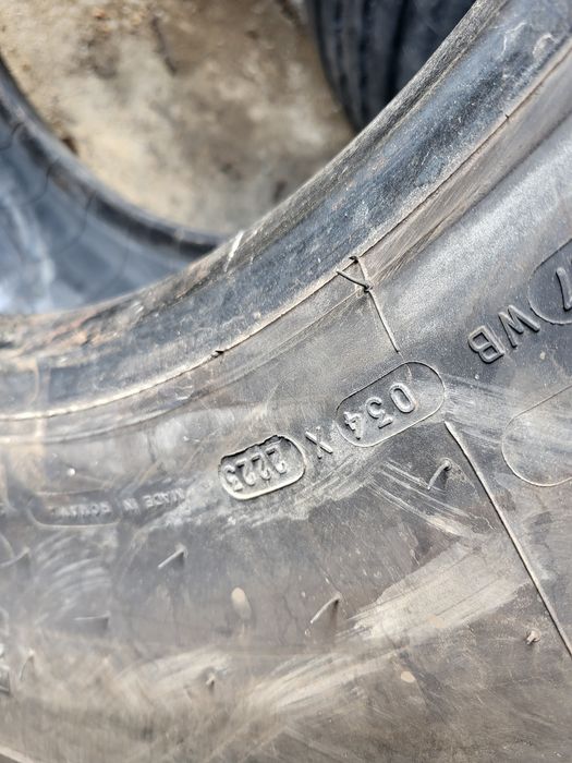 Шини 385 65 22.5 michelin