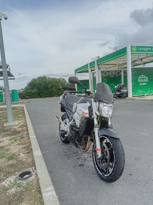 Suzuki GSR 600 (Naked) 98cv
