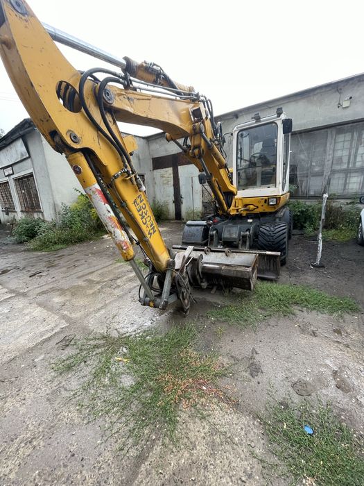 Екскаватор Neuson