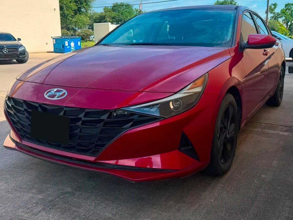 Hyundai Elantra      2022