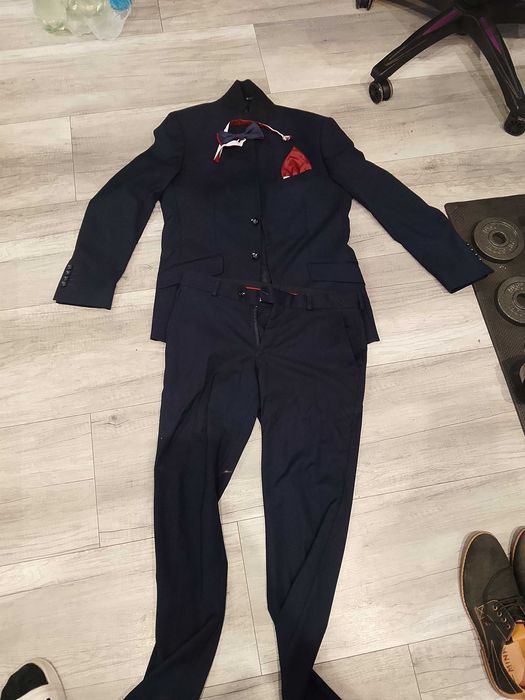 Garnitur  młodzieżowy z butami