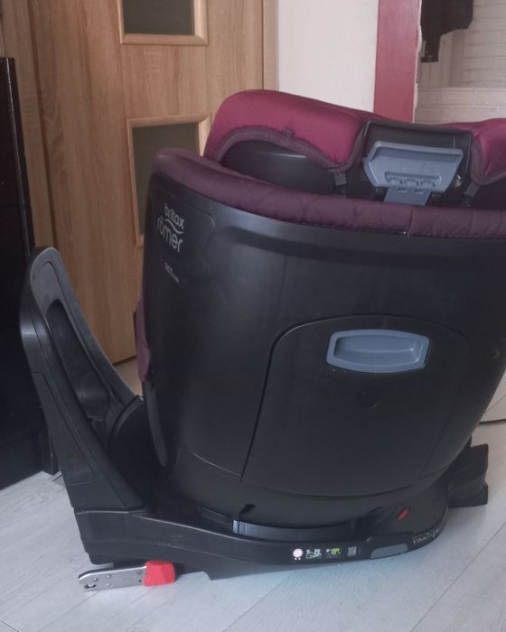 Fotelik Britax Romer Dualfix m i-size