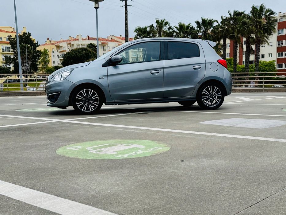 Mitsubishi Space Star 1.2 Intense Connect Edition