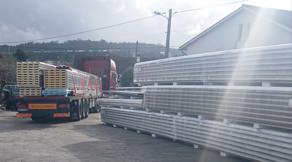 Calhas  omegas por medida,tubos galvanizados, painel sandwich imitação telha, 5 ondas, fachada