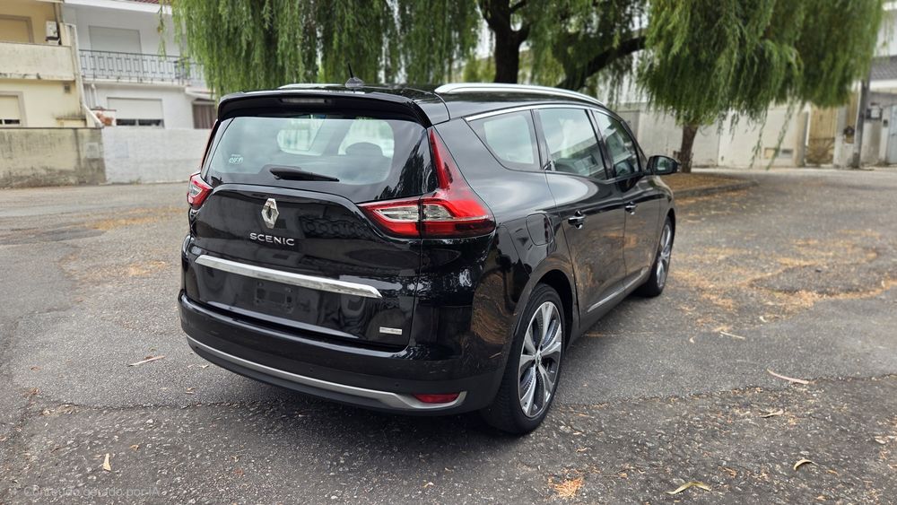 Renault Grand Scenic 7 Lugares (Full Extras) – Híbrida, Familiar e com Histórico