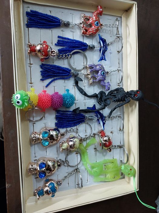 Детские колечки , растишки , лизуны , браслеты , бре