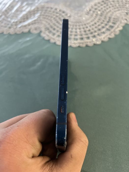 Продам айфон 12 128гб