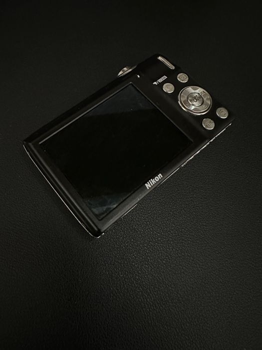 Фотоапарат Nikon COOLPIX S3000 Стильна мильничка