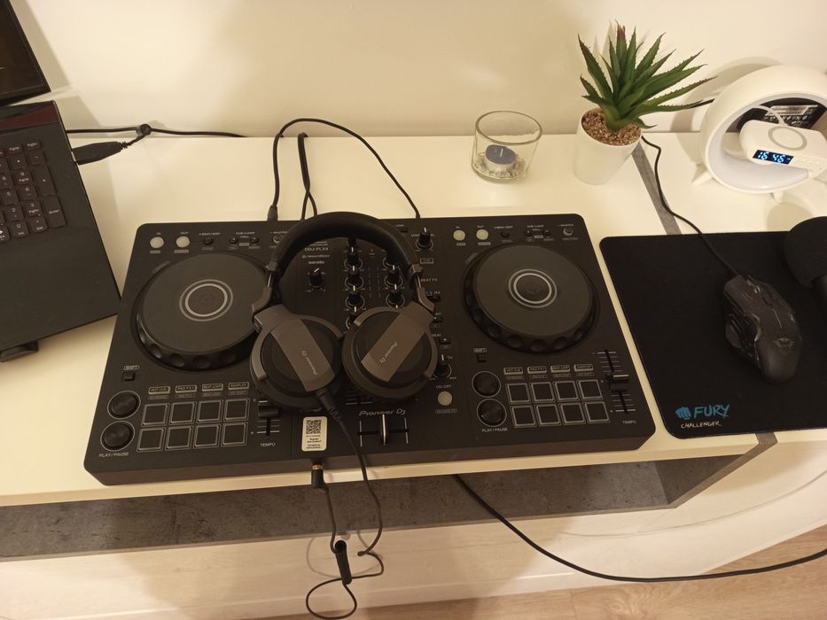 Pioneer ddj flx 4 na gwarancji stan idealny