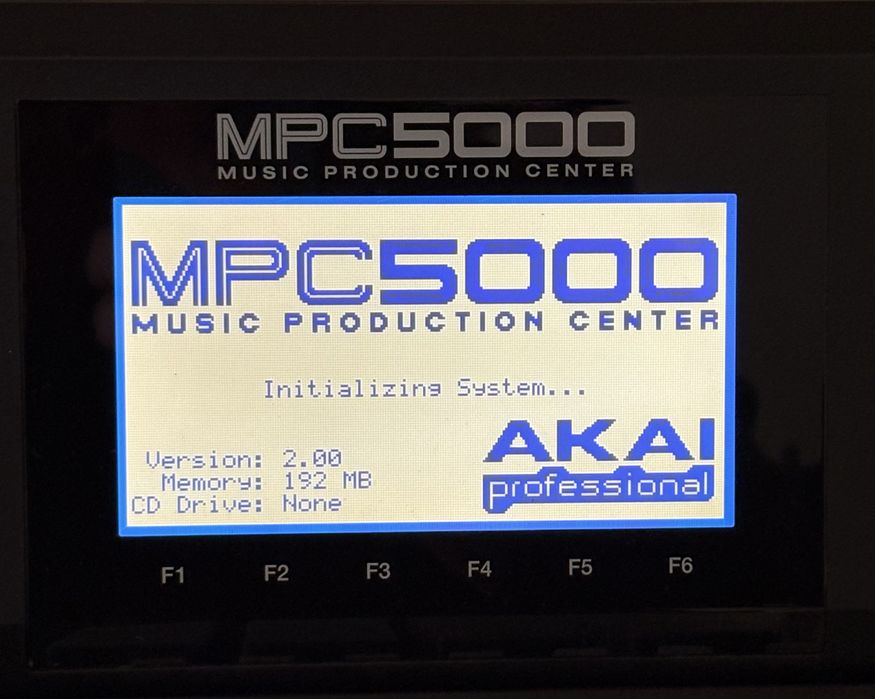 Sampler Akai MPC 5000