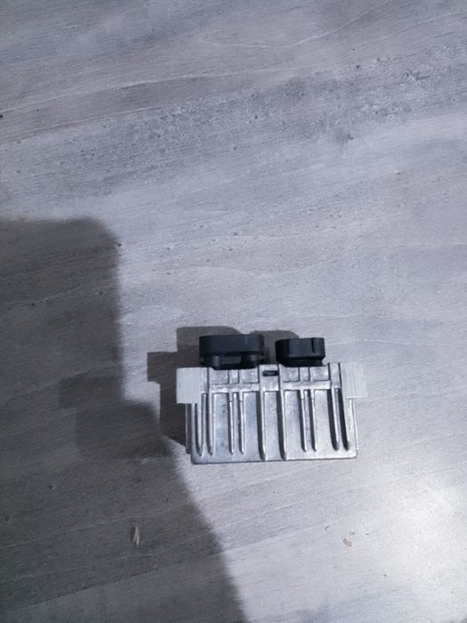 Przekaźnik świec żarowych