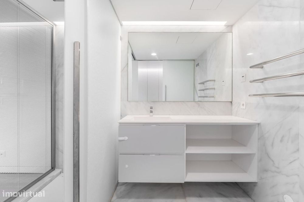 Apartamento T2 com jardim, Cascais