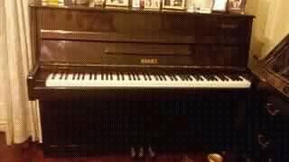 Piano vertical Osaki com história – para restauro
