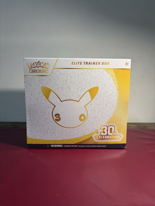 Pókemon edição 30 anos elite trainer box