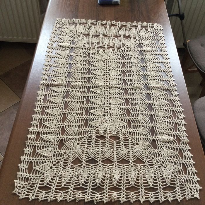 Serweta - bieżnik 54 x 84 cm rękodzieło