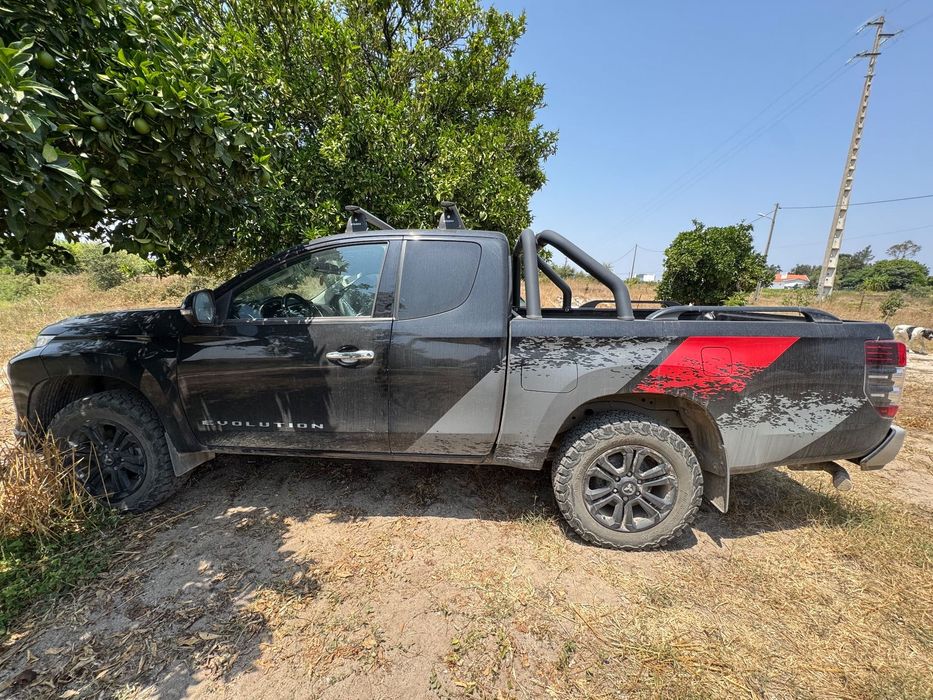 Mitsubishi L200 2.3 DI-D Strakar CD 1st Edition 4WD