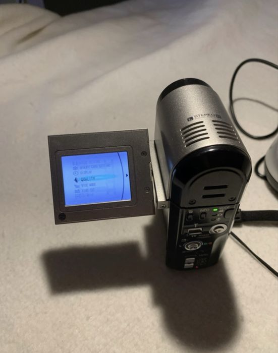 Câmera jvc gz-mc100