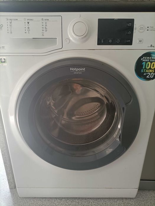 Máquina de lavar Roupa 8kg Hotpoint. Com defeito.