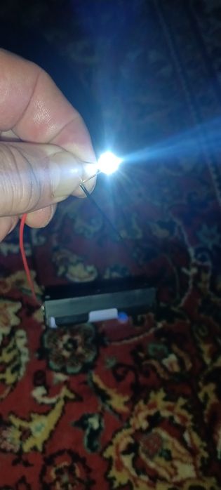 Продам светодиоды новые 5мм белый свет