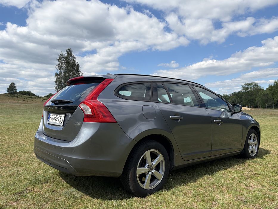 Volvo V60 2016 2.0 D2