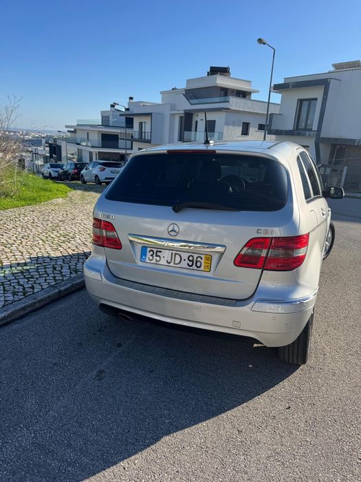 Mercedes-Benz B180 D