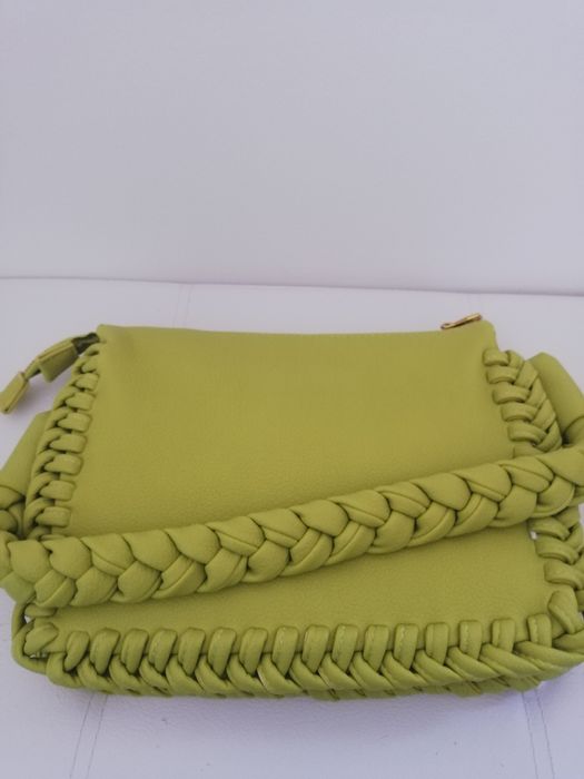 Mala pequena ecopele