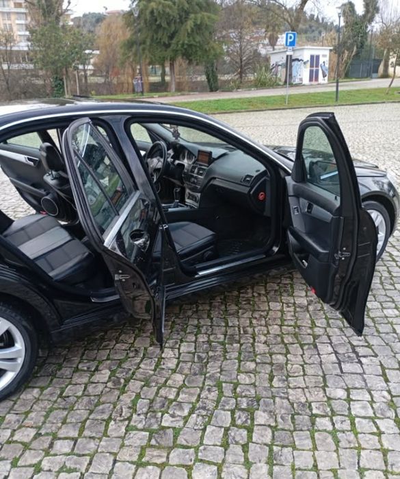 Mercedes c250 novo