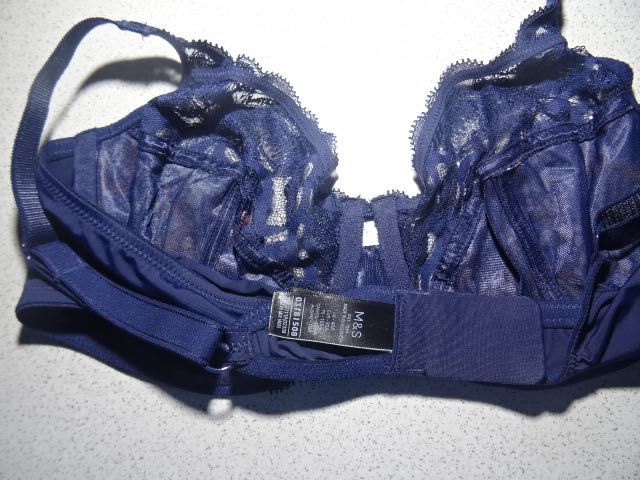 Marks & Spencer super biustonosz w plameczki 90 A