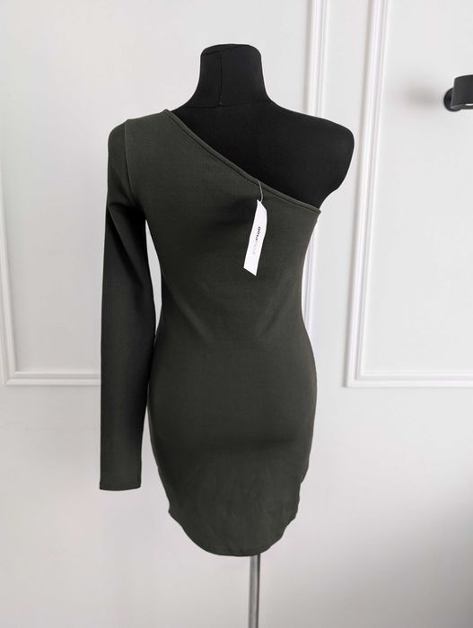 Asymetryczna i dopasowana sukienka na jedno ramię khaki M – nowa