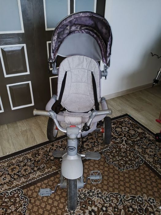 Дитячий велосипед з батьківською ручкою