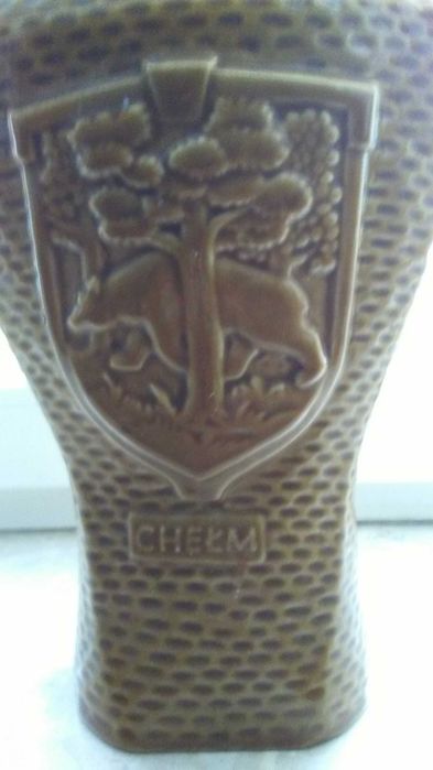 duży wazon z herbem Chełma