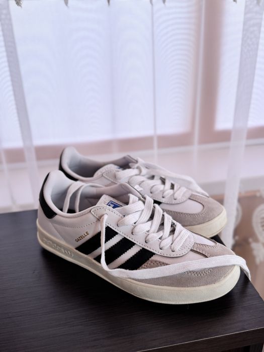 Кросівки Adidas 37 розміру