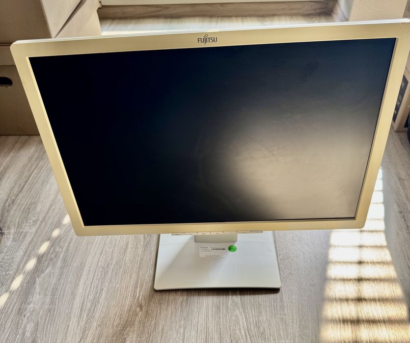 Monitor Fujitsu B22W-7LED 22" 1680x1050 WARTO