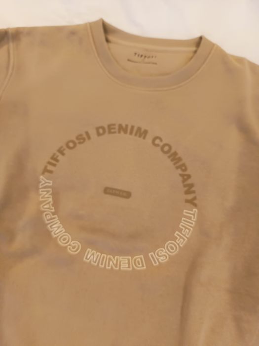 Camisola da Tiffosi tamanho S pouco usada (cor café com leite/castanho claro)