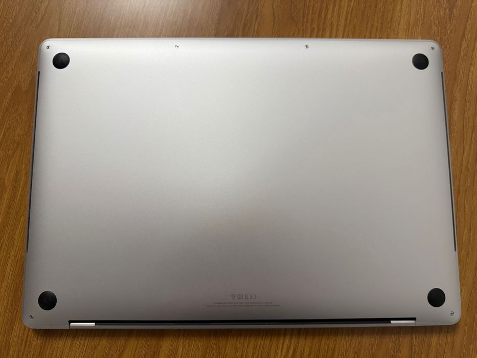 Apple MacBook Pro 16 (2019), silver | i9 | 1Tb | 16Gb