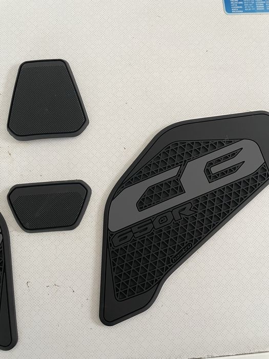 Proteção de depósito Honda CB650R