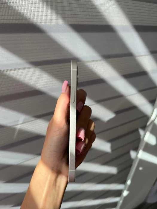 iPhone 12 128GB biały