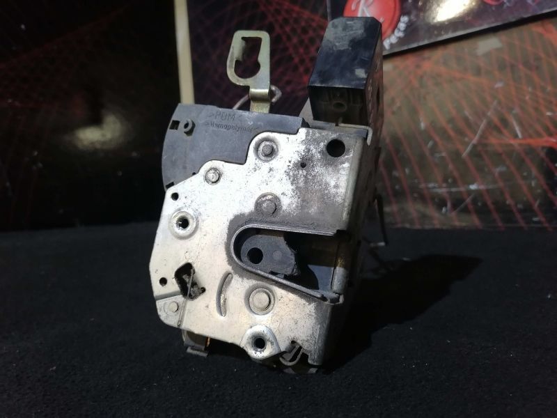 Fecho Da Porta Frente Esq Bmw 3 (E36)