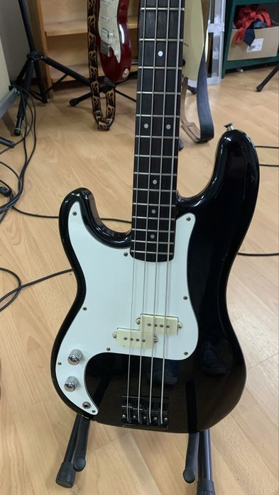 Leworęczna japońska Gitara Basowa Precision Bass Encore E83 P Bass