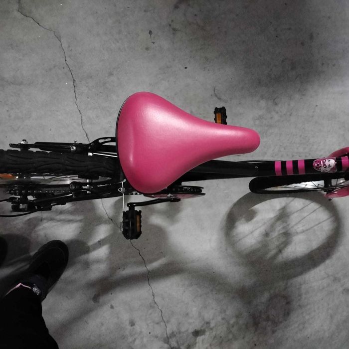 Bicicleta menina praticamente Nova