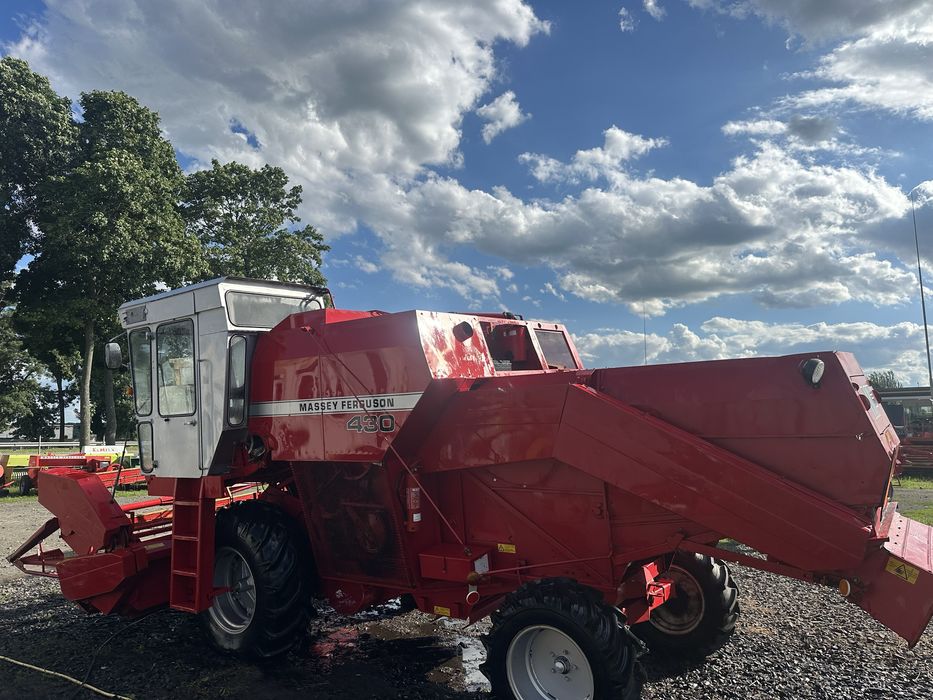 Комбайн зернозбиральний Massey Ferguson 430