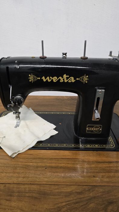 Maszyna do szycia Westa