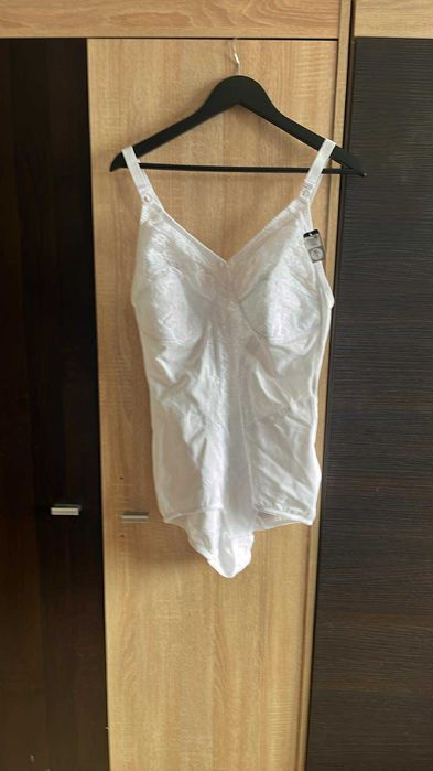 Nr 9 Duże body wyszczuplające.