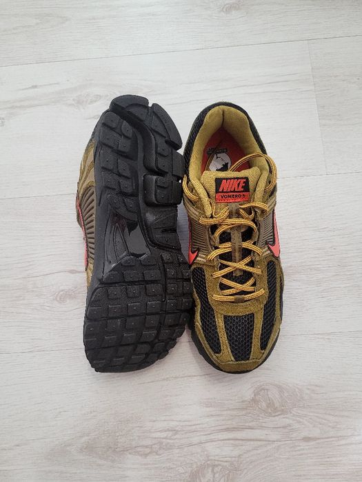 Кроссовки NIKE VOMERO 5 нові original