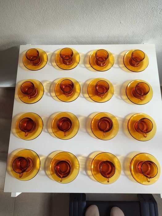 Conjunto de chávenas de café vintage