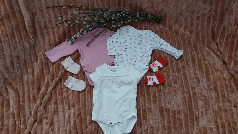 3 body SoCute rozmiar 62 z motywem wiosennym