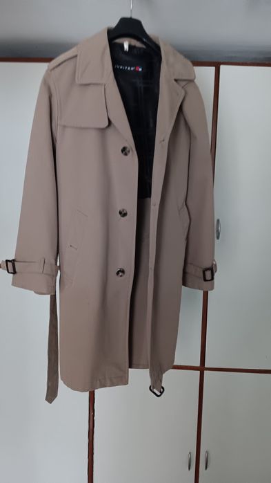 Płaszcz marki Jupiter, jak nowy